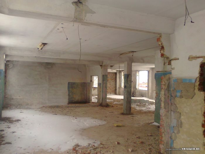 Заброшенное здание, Каменск-Уральский