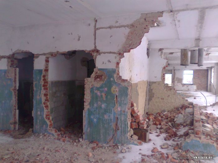 Заброшенное здание, Каменск-Уральский