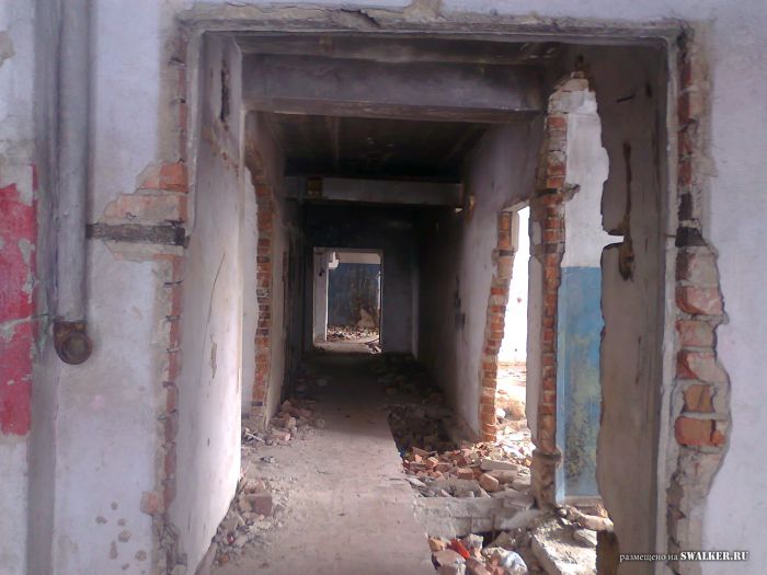 Заброшенное здание, Каменск-Уральский