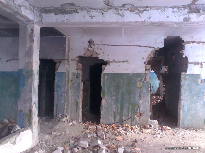 Заброшенное здание, Каменск-Уральский