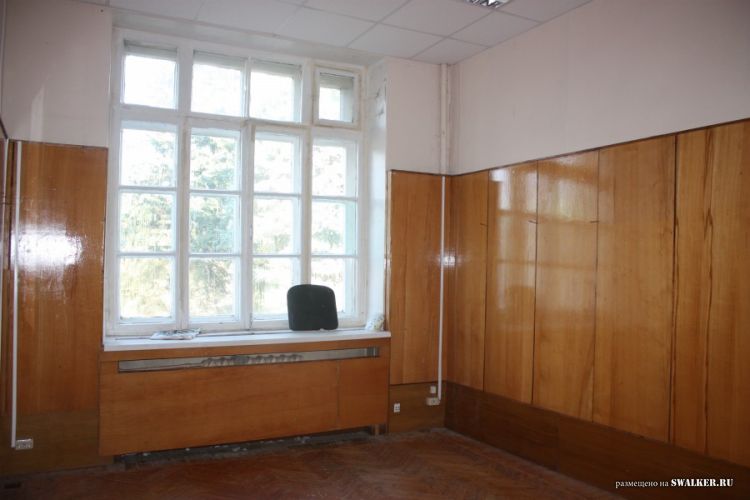 Заброшенный биологический НИИ