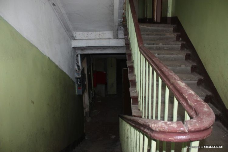 Заброшенный биологический НИИ