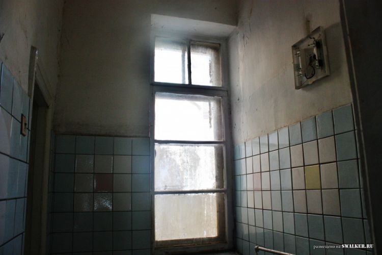 Заброшенный биологический НИИ