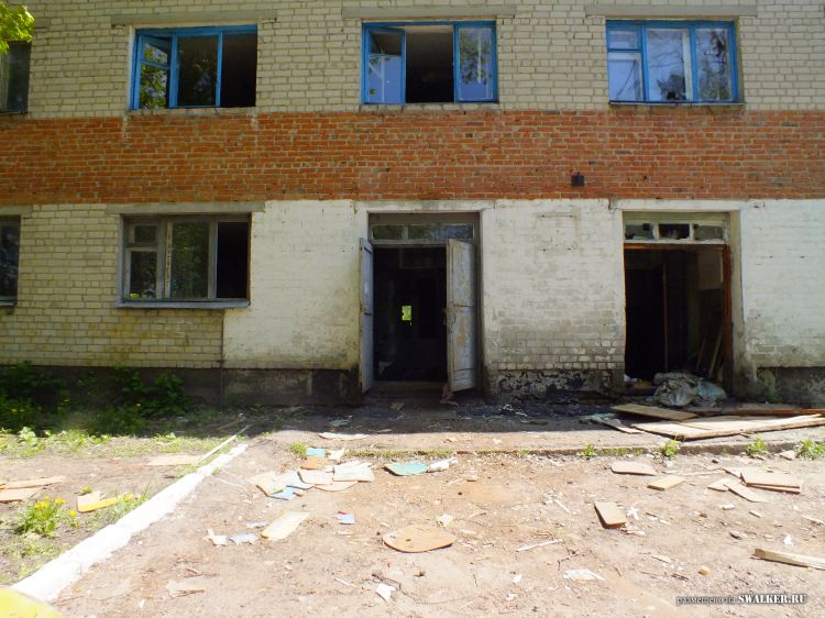 Заброшенное общежитие и столовая, Воронежская область