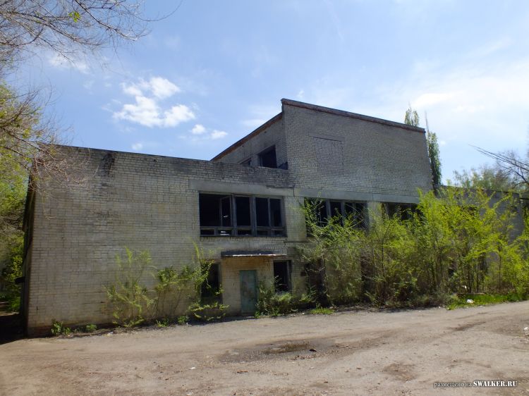 Заброшенное общежитие и столовая, Воронежская область