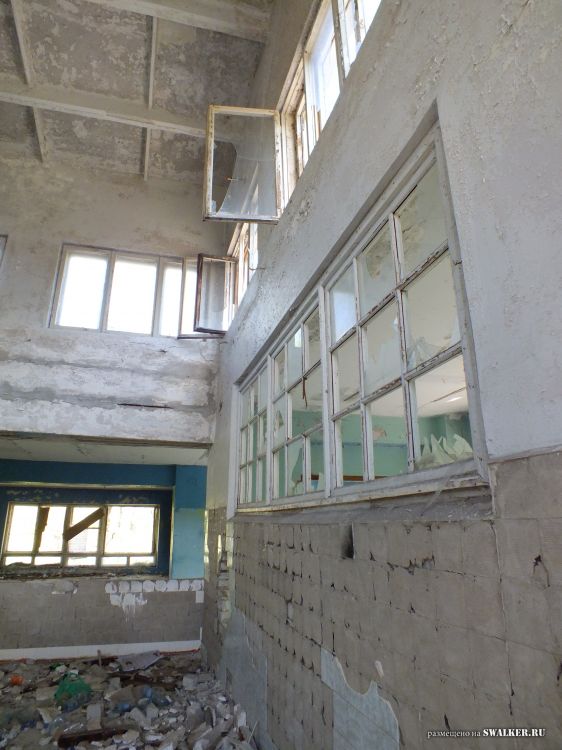 Заброшенное общежитие и столовая, Воронежская область