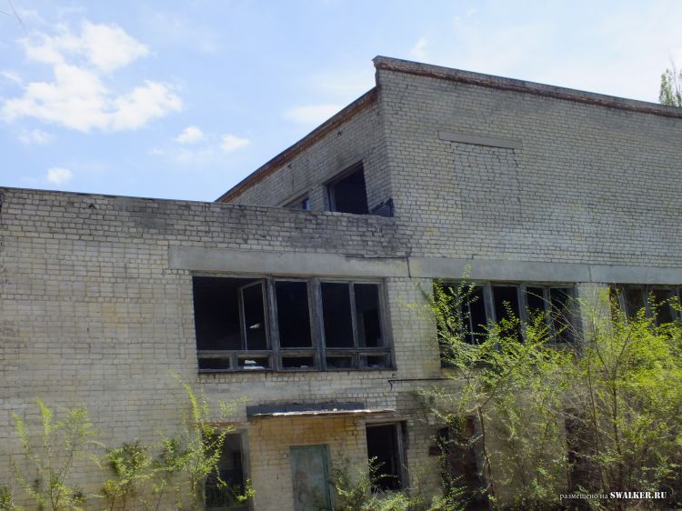 Заброшенное общежитие и столовая, Воронежская область