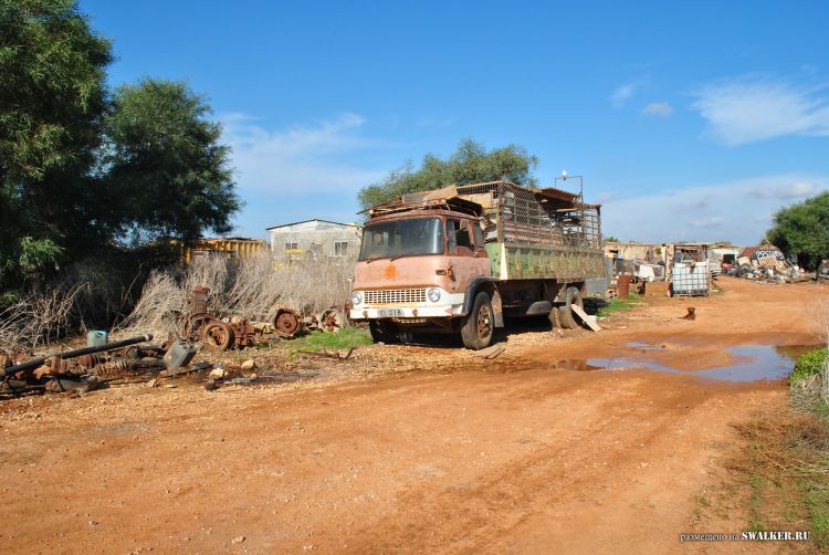 Брошенная техника на Кипре