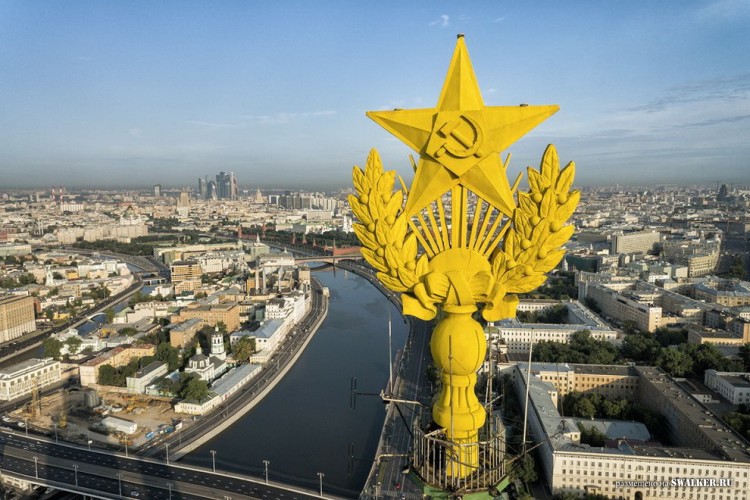Звезды сталинских высоток, Москва