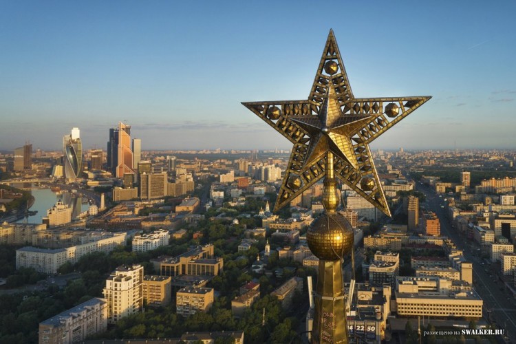 Звезды сталинских высоток, Москва