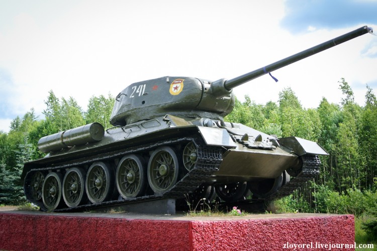 Танки-памятники, Смоленская область