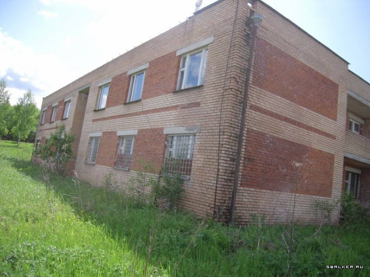 Маштабный заброшенный пионерлагерь