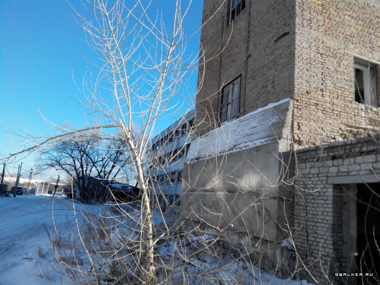 ЖБИ-1, Курган