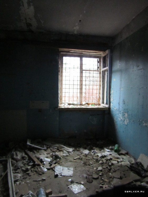 Почти брошенное железнодорожное депо, Московская область