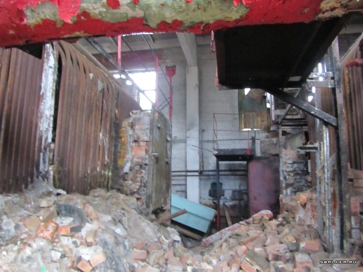 Почти брошенное железнодорожное депо, Московская область