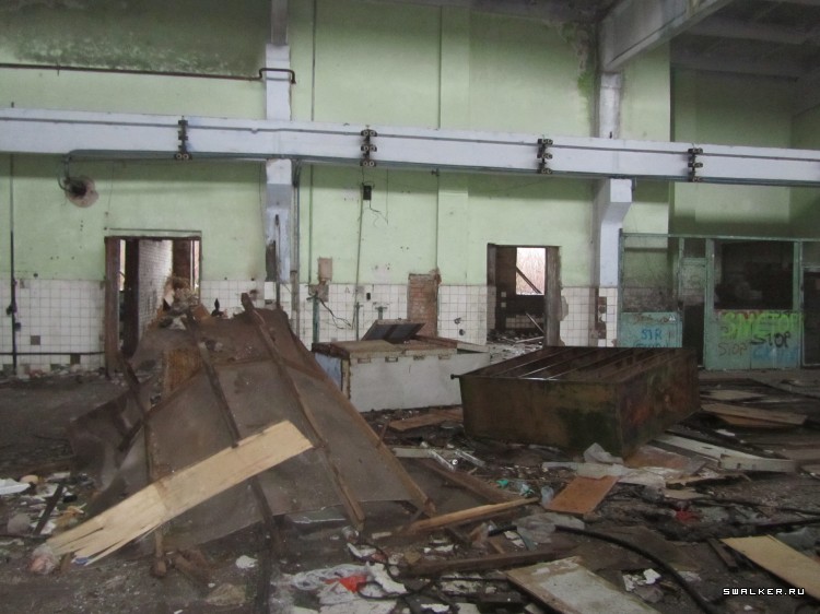 Почти брошенное железнодорожное депо, Московская область