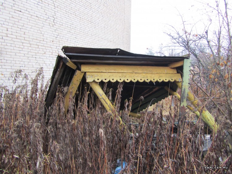 Почти брошенное железнодорожное депо, Московская область