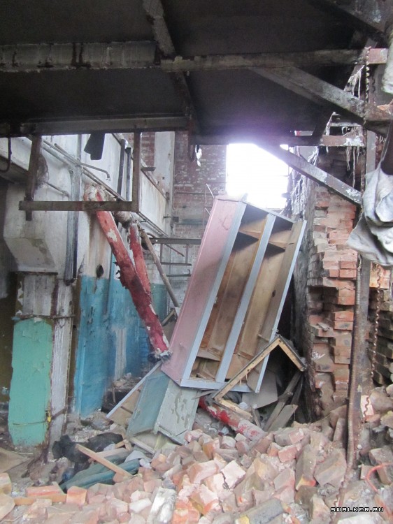 Почти брошенное железнодорожное депо, Московская область