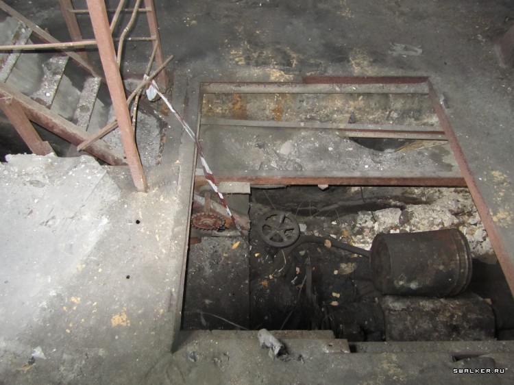 Почти брошенное железнодорожное депо, Московская область