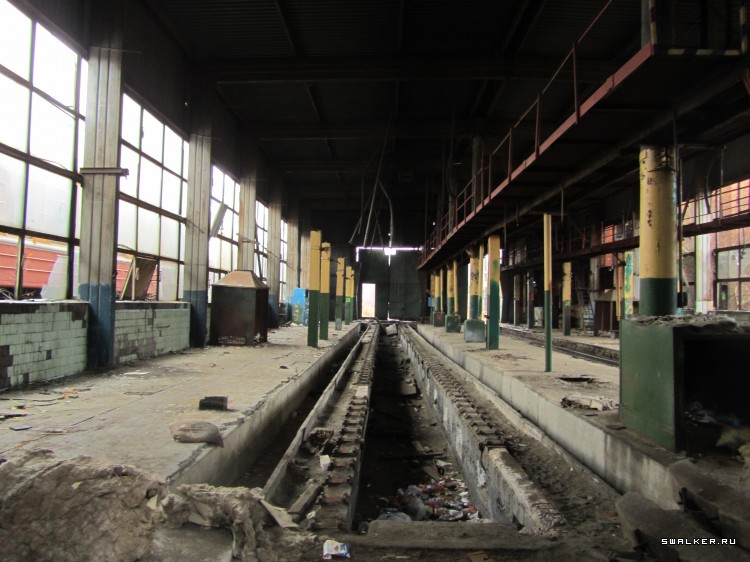 Почти брошенное железнодорожное депо, Московская область