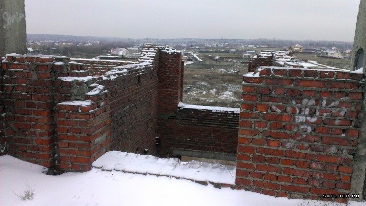 Брошенное недостроенное здание, Московская область