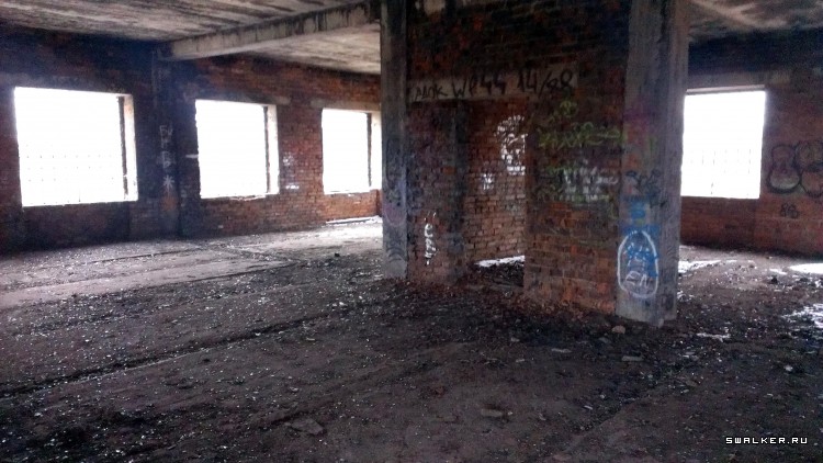 Брошенное недостроенное здание, Московская область