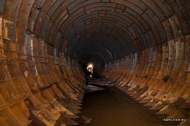 Заброшенное метро посреди леса