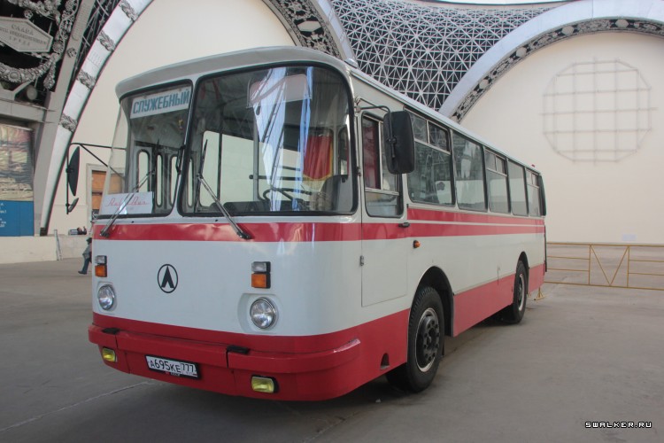 ВДНХ осень 2014 г. Выставка "Автомобилестроение СССР"