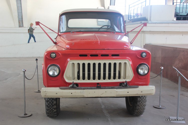 ВДНХ осень 2014 г. Выставка "Автомобилестроение СССР"