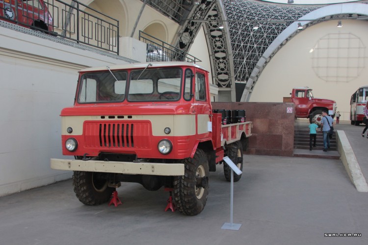 ВДНХ осень 2014 г. Выставка "Автомобилестроение СССР"