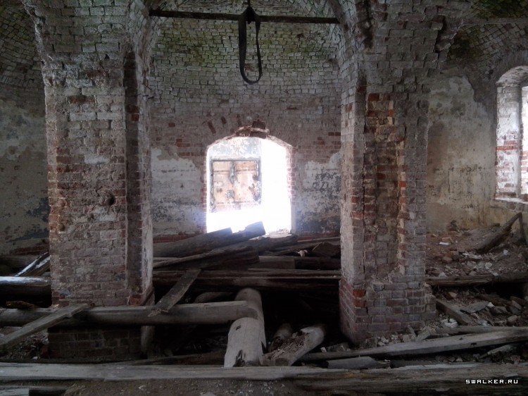 Заброшенная церковь с.Лужок Заброшенная церковь с.Лужок