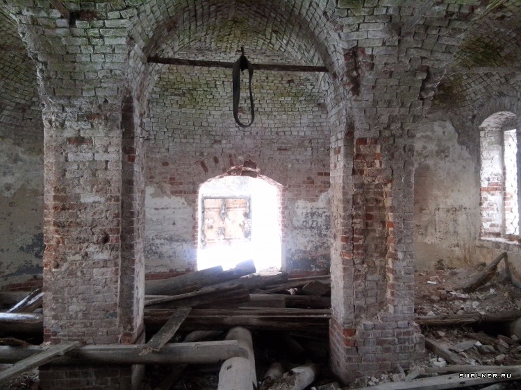 Заброшенная церковь с.Лужок Заброшенная церковь с.Лужок