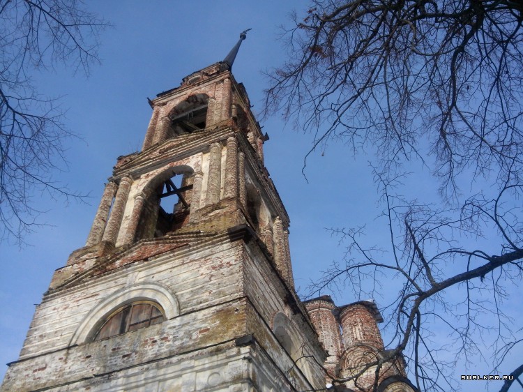 Разрушенная церковь с.Ликурга