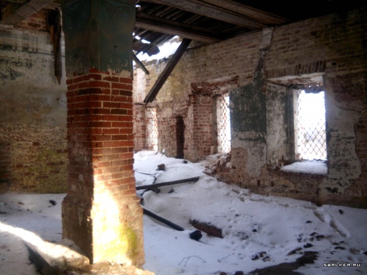 Разрушенная церковь с.Ликурга