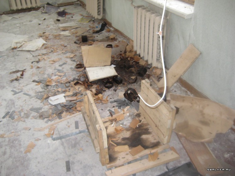 Проходная заброшенного Автомоторного завода, Свердловская область