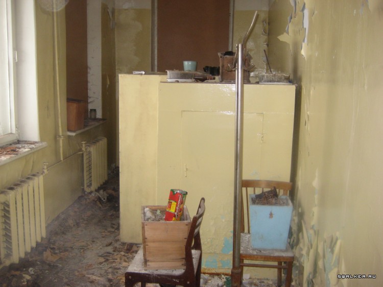 Проходная заброшенного Автомоторного завода, Свердловская область