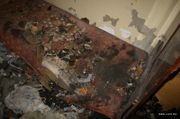 Проходная заброшенного Автомоторного завода, Свердловская область