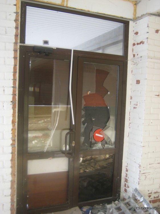 Заброшенный супермаркет (Версия 2), Свердловская область Заброшенный супермаркет (Версия 2), Свердловская область