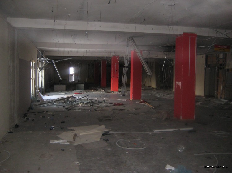 Заброшенный супермаркет (Версия 2), Свердловская область Заброшенный супермаркет (Версия 2), Свердловская область