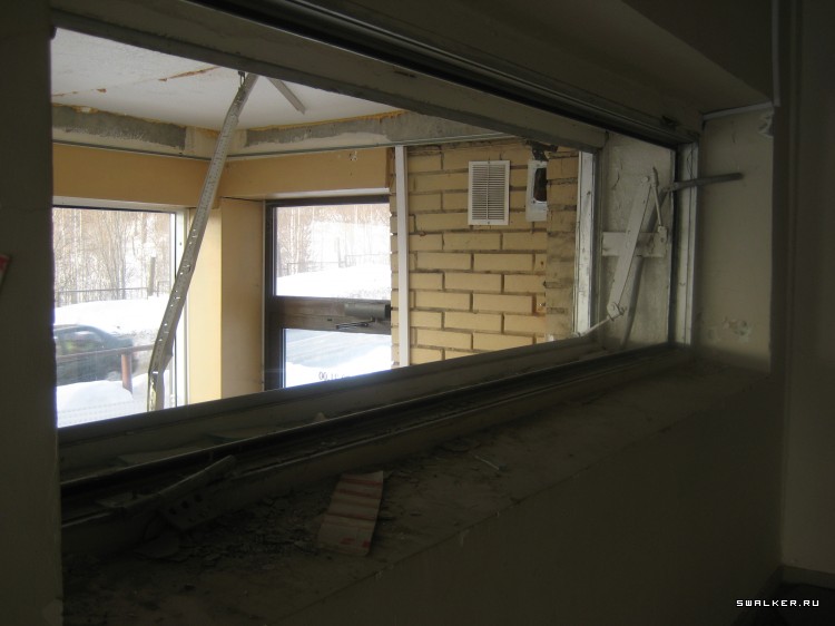 Заброшенный супермаркет (Версия 2), Свердловская область Заброшенный супермаркет (Версия 2), Свердловская область