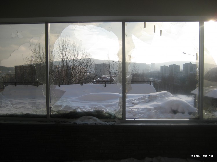 Заброшенный супермаркет (Версия 2), Свердловская область Заброшенный супермаркет (Версия 2), Свердловская область