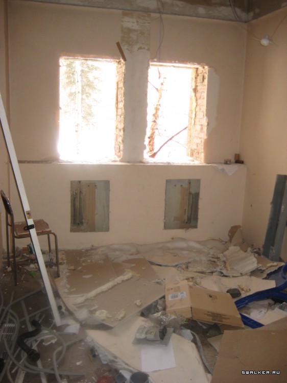 Заброшенный супермаркет (Версия 2), Свердловская область Заброшенный супермаркет (Версия 2), Свердловская область