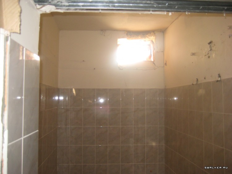 Заброшенный супермаркет (Версия 2), Свердловская область Заброшенный супермаркет (Версия 2), Свердловская область