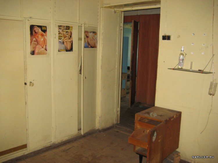 Заброшенное заводоуправление (Версия 2), Свердловская область