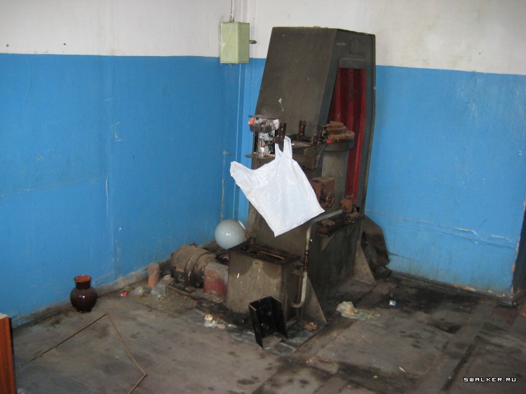 Заброшенное заводоуправление (Версия 2), Свердловская область