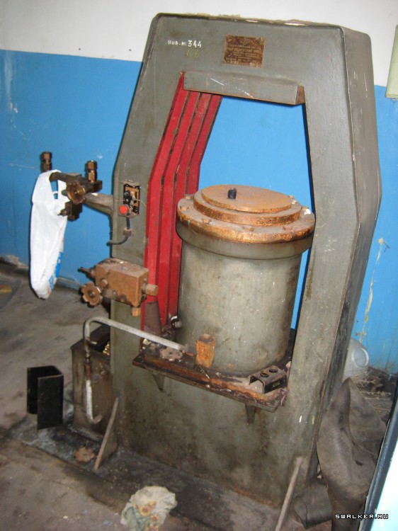 Заброшенное заводоуправление (Версия 2), Свердловская область