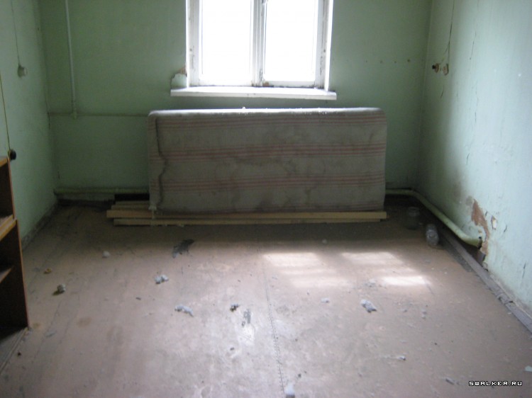 Заброшенное заводоуправление (Версия 2), Свердловская область