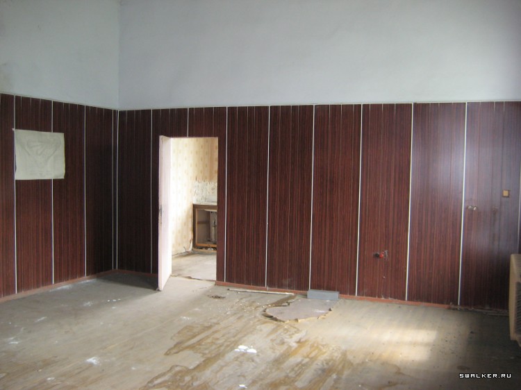 Заброшенное заводоуправление (Версия 2), Свердловская область