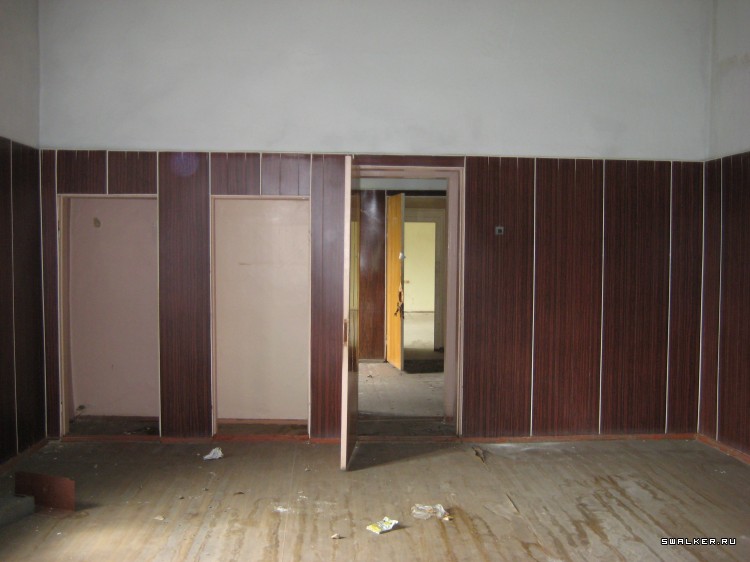 Заброшенное заводоуправление (Версия 2), Свердловская область