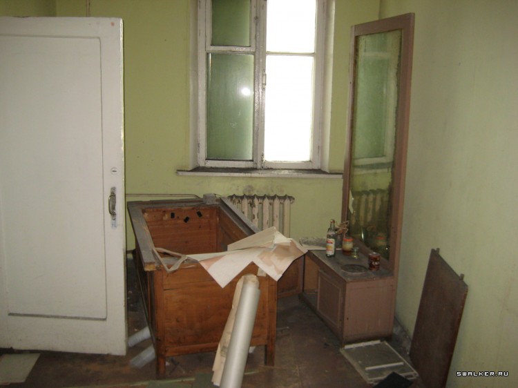 Заброшенное заводоуправление (Версия 2), Свердловская область